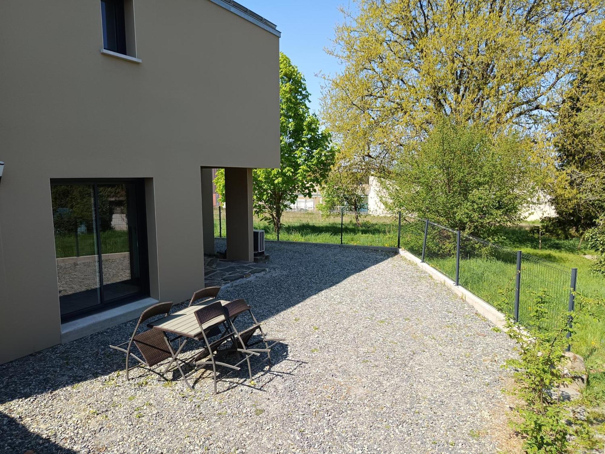 Appart Hotel La Gacilly-Centre Ville-Spa-Parking エクステリア 写真